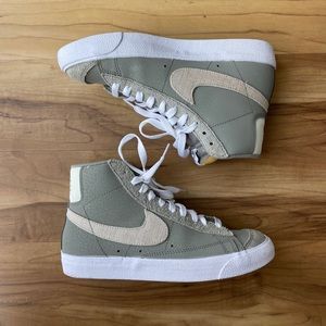 Nike Blazer Mid ‘77 - Muted Olive Canvas & Suede